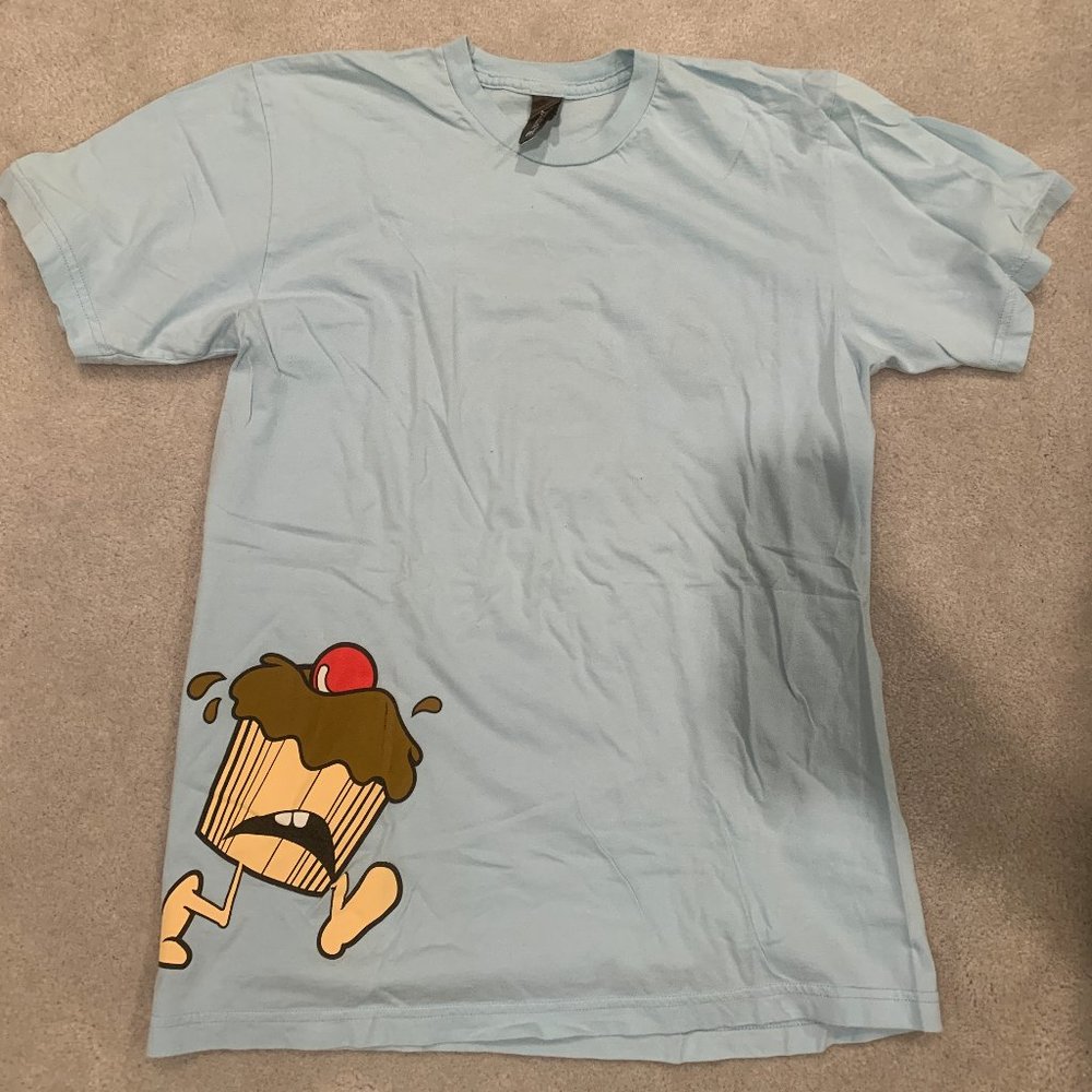 Johnny Cupcakes - Women's XL Cupcake